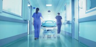 Morti in ospedale per uno scambio tubi: arrivano le condanne