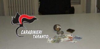 Giovane insospettabile sorpreso con 50 grammi di hashish: arrestato