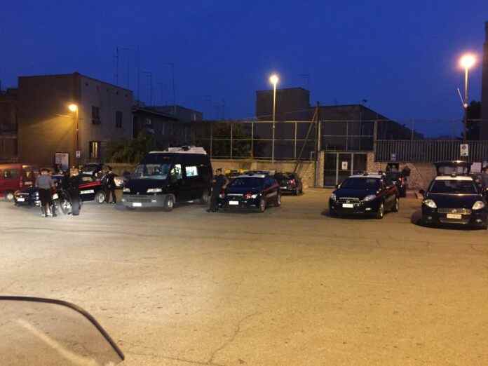 carabinieri stretta