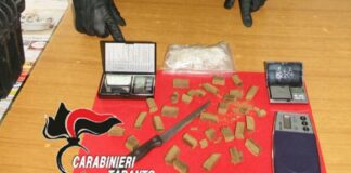 Detenzione e spaccio di hashish: arrestato 26enne incensurato