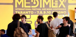 Migliaia di persone per l’apertura del Medimex