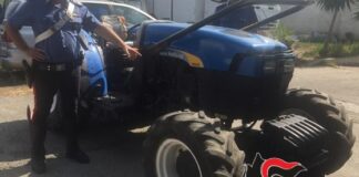 Trattore rubato rinvenuto dai Carabinieri: due denunce per ricettazione