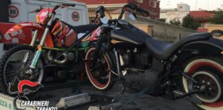 Scoperte in un garage moto rubate: arrestato 42enne