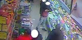 Sorpreso a rubare in un supermercato: arrestato 22enne