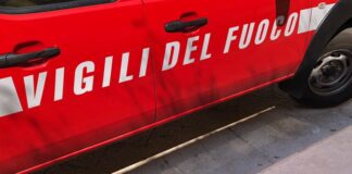 Comunali, atto intimidatorio nel tarantino: rogo distrugge auto candidato M5S