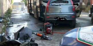 Scontro frontale tra auto e pullman sulla strada per Statte: morto 19enne