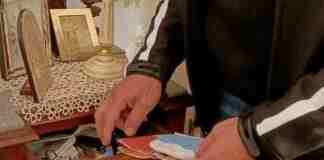 Rubano le chiavi di casa durante i lavori edili: arrestati due topi d’appartamento