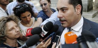 Protocollate le dimissioni di 17 consiglieri: cade il sindaco Melucci