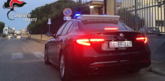 Cocaina sotto il materasso, due arresti