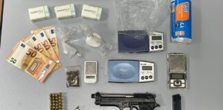 Arrestato 18enne per spaccio di cocaina e detenzione abusiva di arma