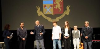 Al Teatro Fusco la Polizia di Stato dialoga con i ragazzi sul tema del disagio giovanile