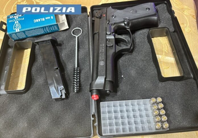 Pistola a salve