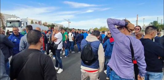 Ex Ilva, sciopero di 24 ore dalla Puglia alla Liguria contro la chiusura