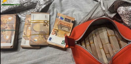 Somministrazione illecita di mano d’opera e riciclaggio, perquisizioni anche a Lecce e Taranto